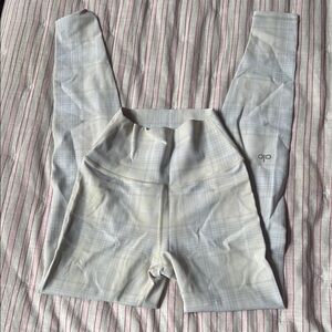 Alo Yoga Light Gray Leggings